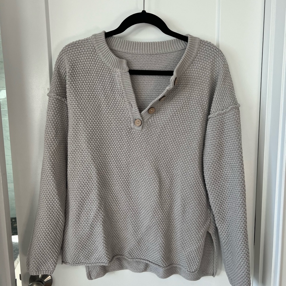 Grey sweater